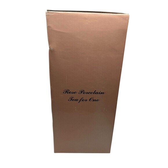 Porcelain Tea for One Set Rose Pattern with Gold Trim New in Box Made in China - Picture 2 of 3